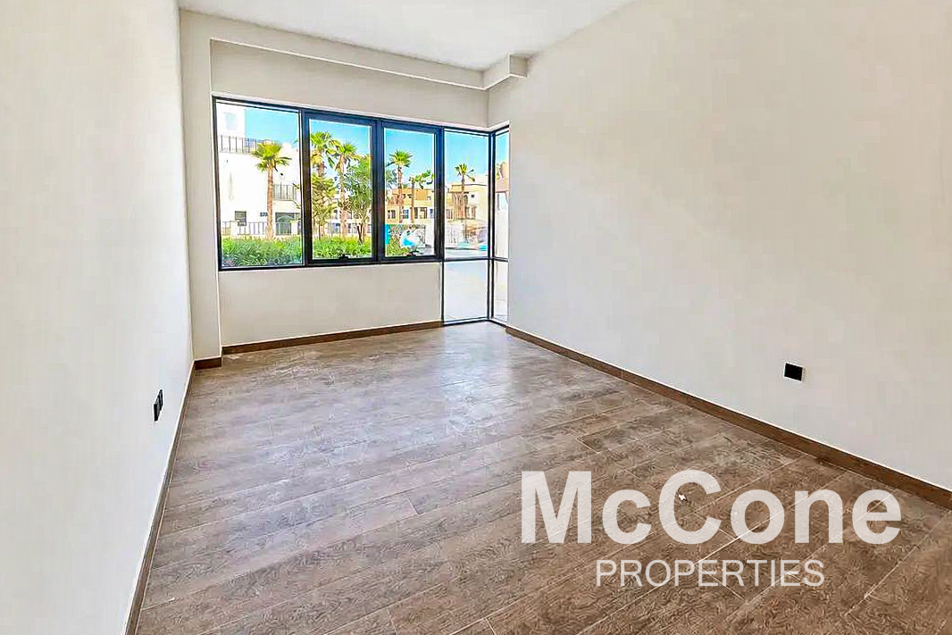7 Bedroom Villa for Sale in Malta, Damac Lagoons — photograph 10 of 14
