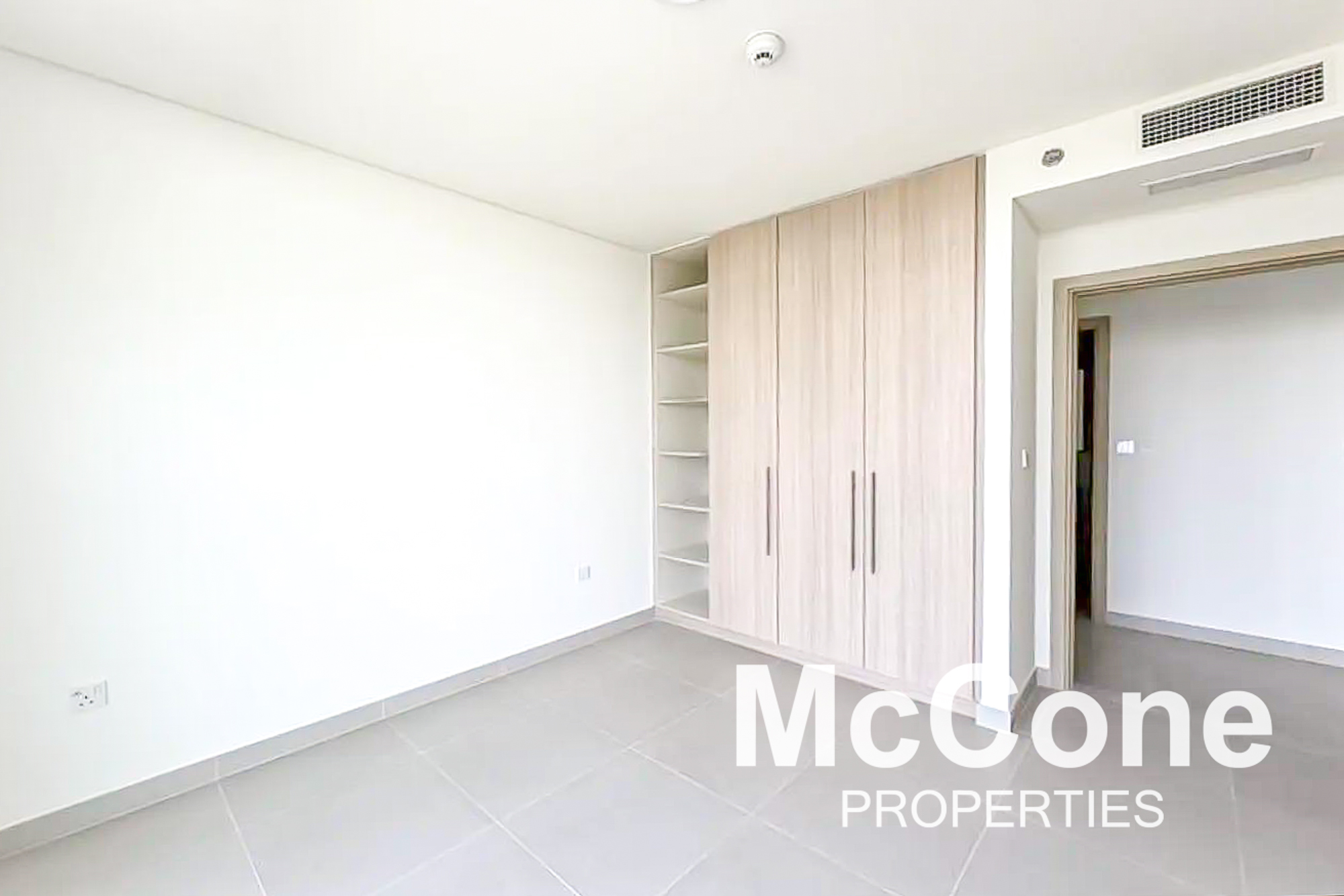 1 Bedroom Apartment for Sale in Golf Grand, Dubai Hills Estate — photo 7 of 17