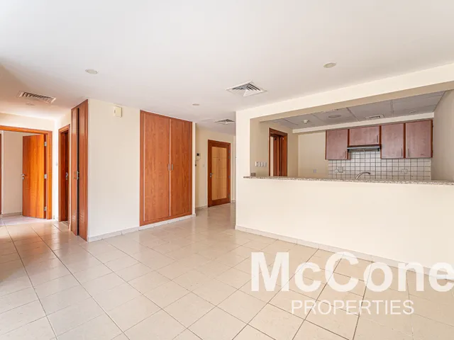 2 Bedroom Apartment for Sale in Al Thayyal 4, Greens