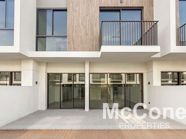 3 Bedroom Townhouse for Sale in Orania, The Valley