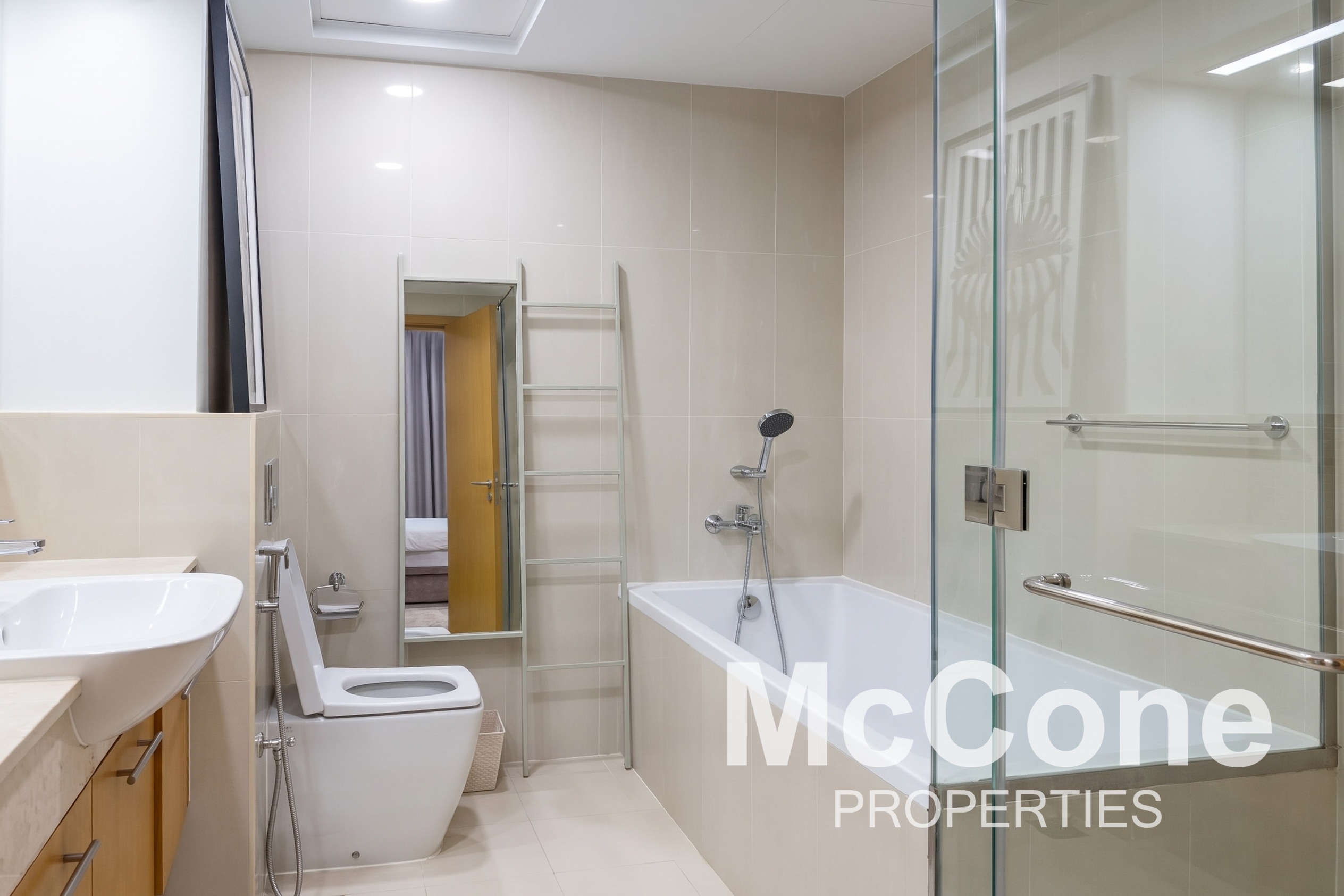 1 Bedroom Apartment for Sale in Bellevue Tower 1, Downtown Dubai — photograph 10 of 12