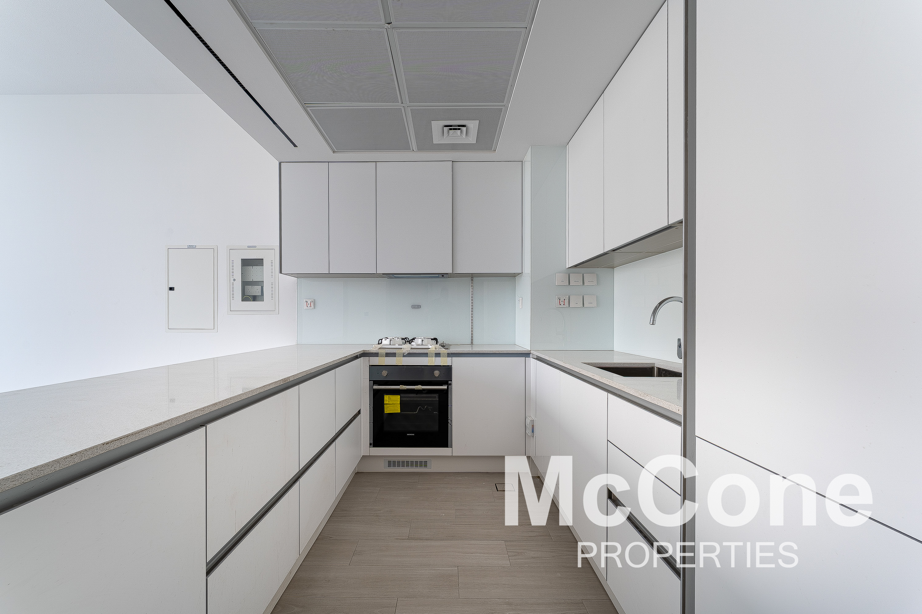 3 Bedroom Apartment for Sale in Luma Park Views, Jumeirah Village Circle — photo 4 of 10