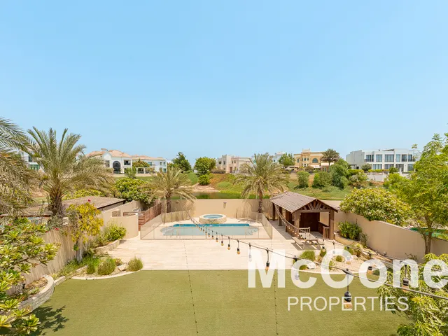 4 Bedroom Villa for Sale in District 4, Jumeirah Park