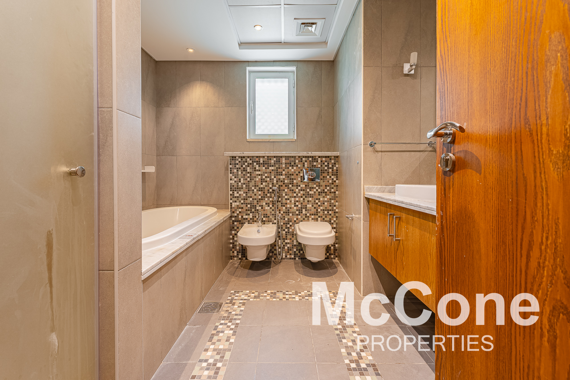 4 Bedroom Villa for Sale in District 4, Jumeirah Park — photograph 19 of 23