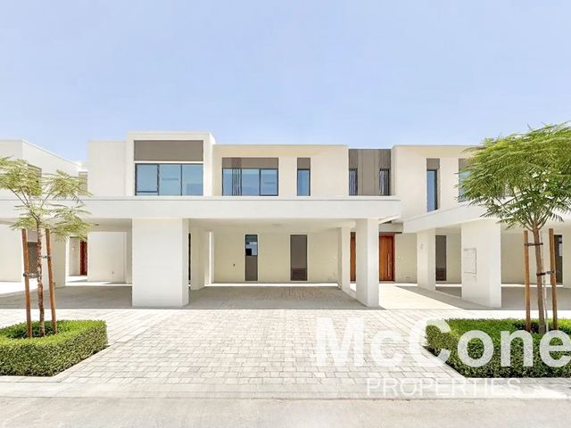 3 Bedroom Townhouse for Sale in Nara, The Valley