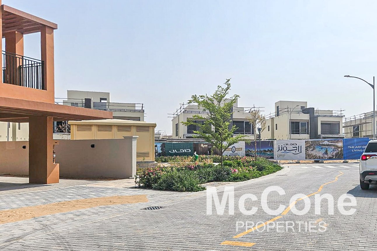4 Bedroom Townhouse for Sale in Nice, Damac Lagoons — photograph 17 of 20