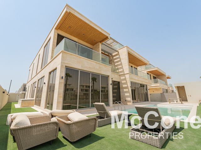 5 Bedroom Villa for Sale in South Bay 4, Dubai South (Dubai World Central)