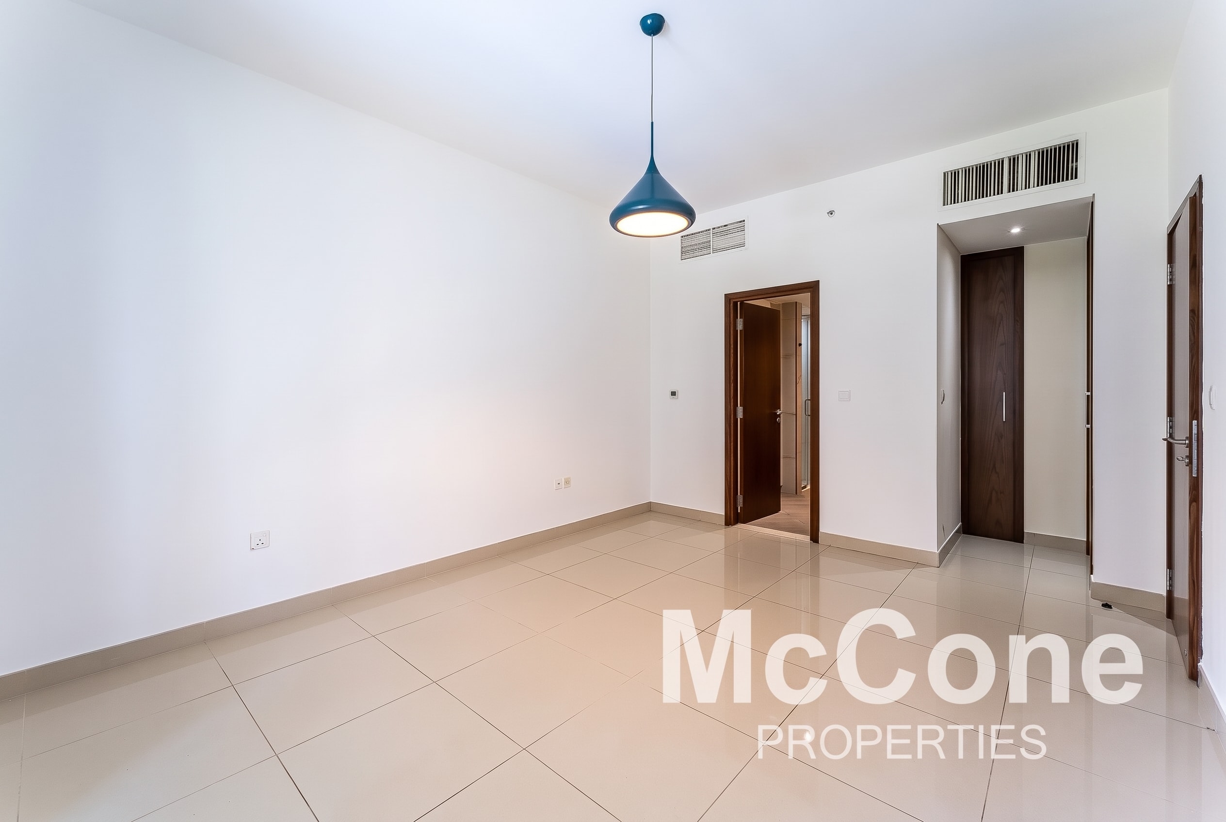 2 Bedroom Apartment for Sale in 29 Burj Boulevard Tower 1, Downtown Dubai — photo 5 of 16