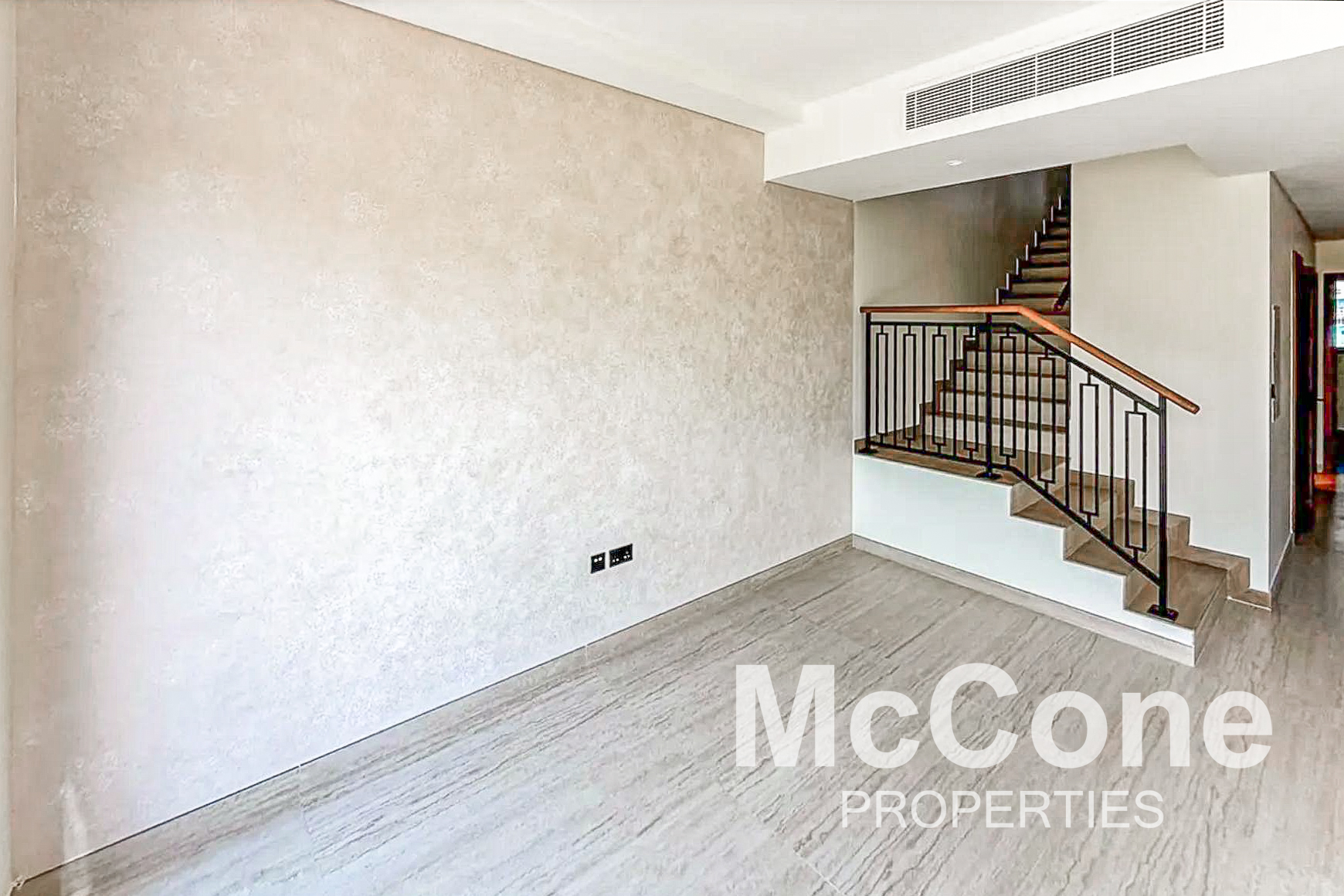 4 Bedroom Townhouse for Sale in Nice, Damac Lagoons — photo 2 of 13