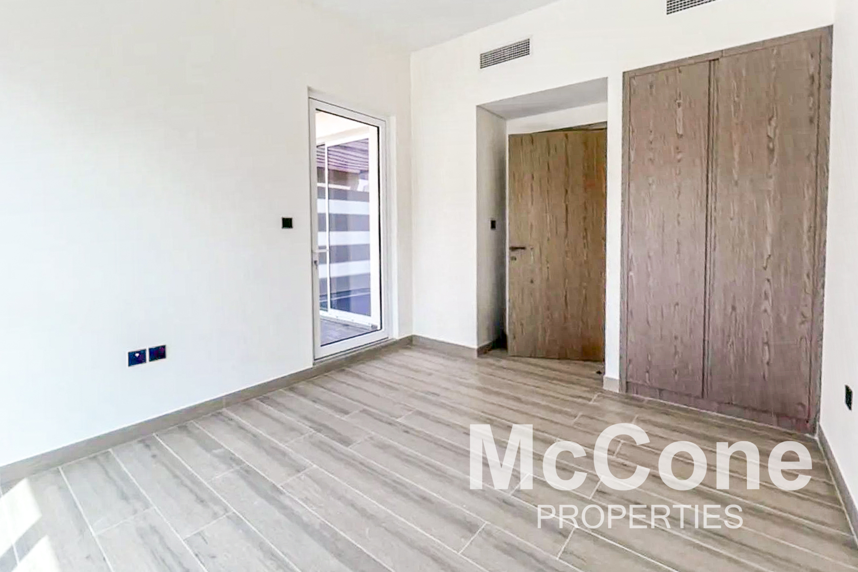 4 Bedroom Townhouse for Sale in Nice, Damac Lagoons — photo 5 of 13