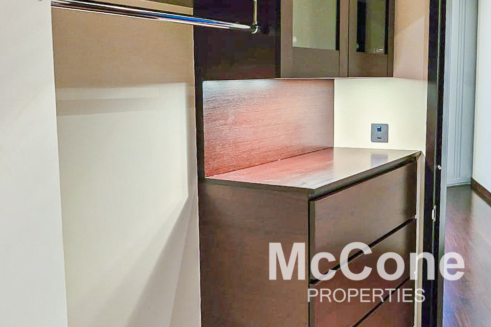1 Bedroom Apartment for Sale in Burj Khalifa, Downtown Dubai — photograph 12 of 18