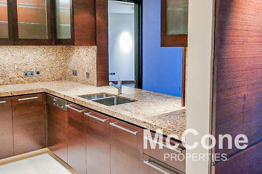 1 Bedroom Apartment for Sale in Burj Khalifa, Downtown Dubai — photo 3 of 18