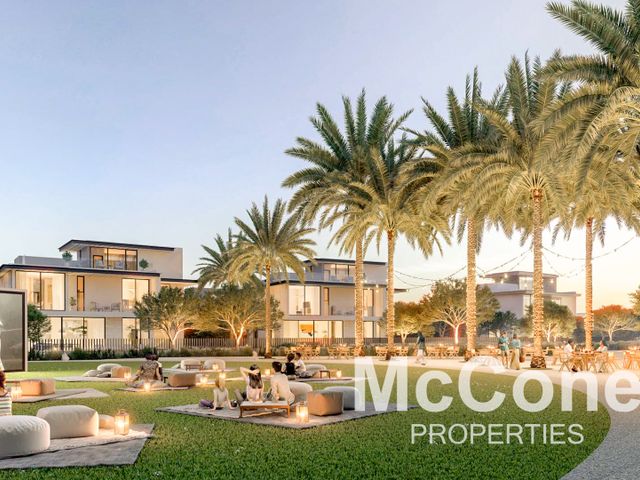 5 Bedroom Villa for Sale in Farm Gardens 1, The Valley
