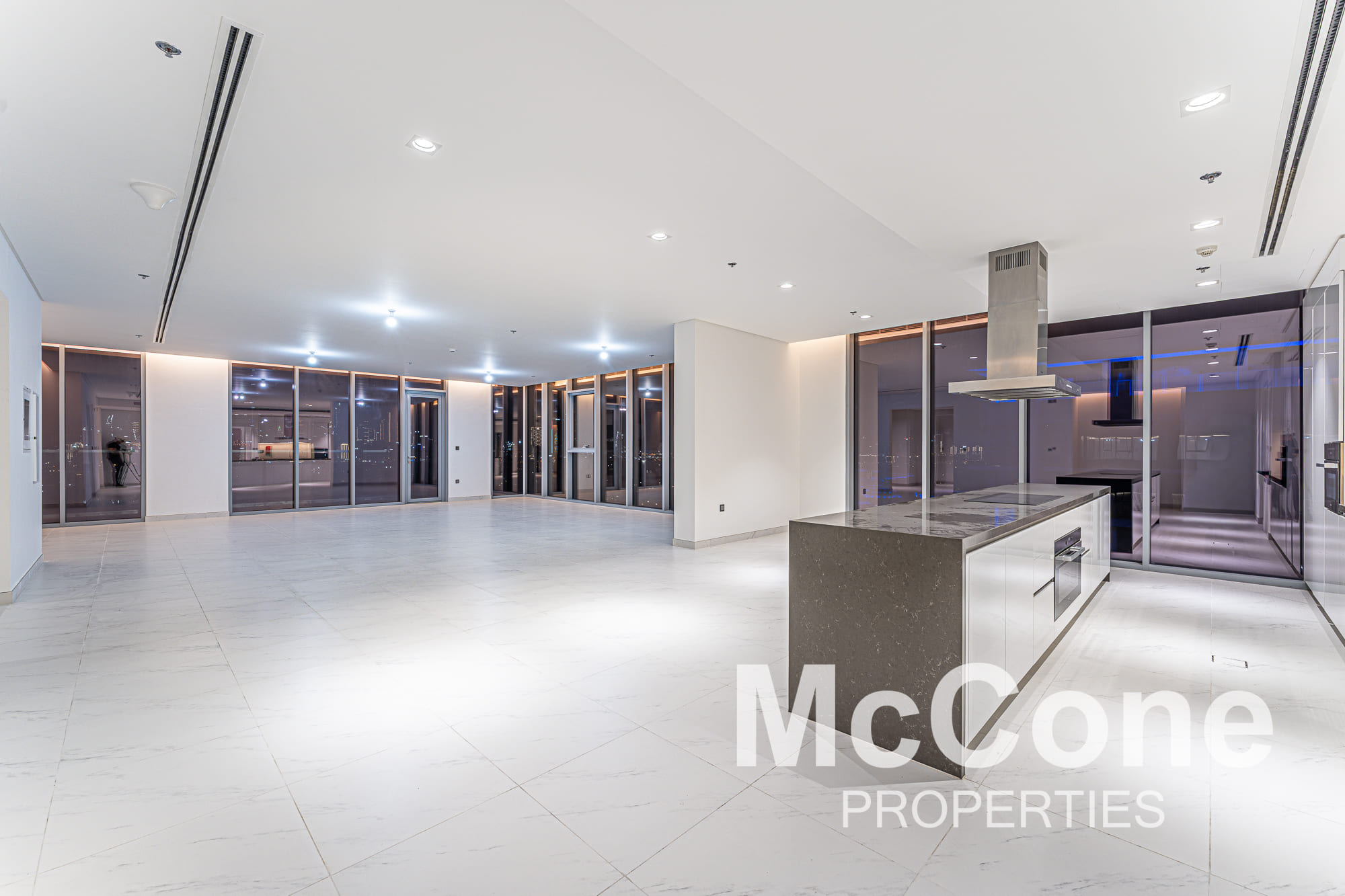 4 Bedroom Penthouse for Sale in Residences 11, Mohammed Bin Rashid City — photo 2 of 30