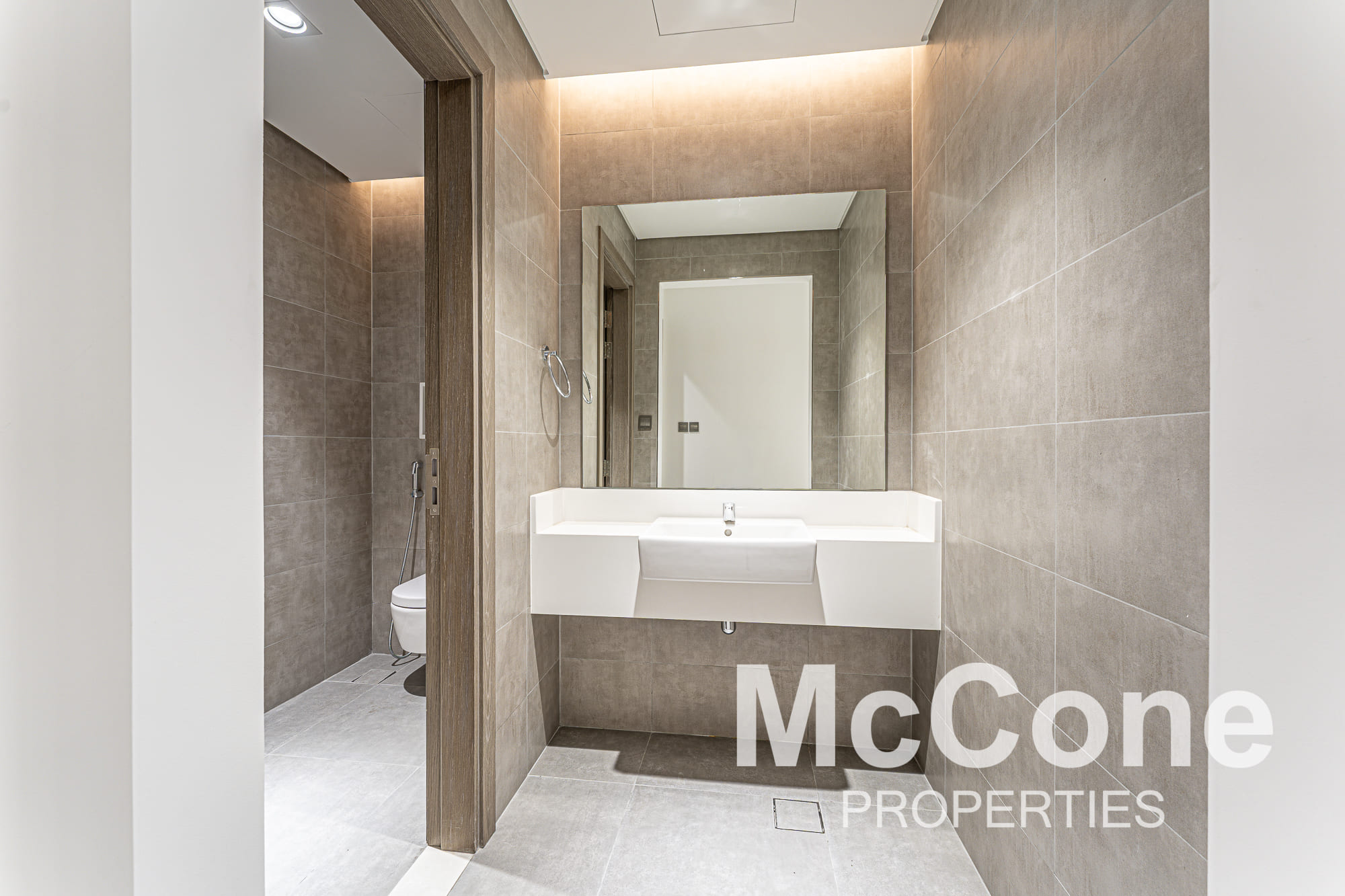 4 Bedroom Penthouse for Sale in Residences 11, Mohammed Bin Rashid City — photo 9 of 30