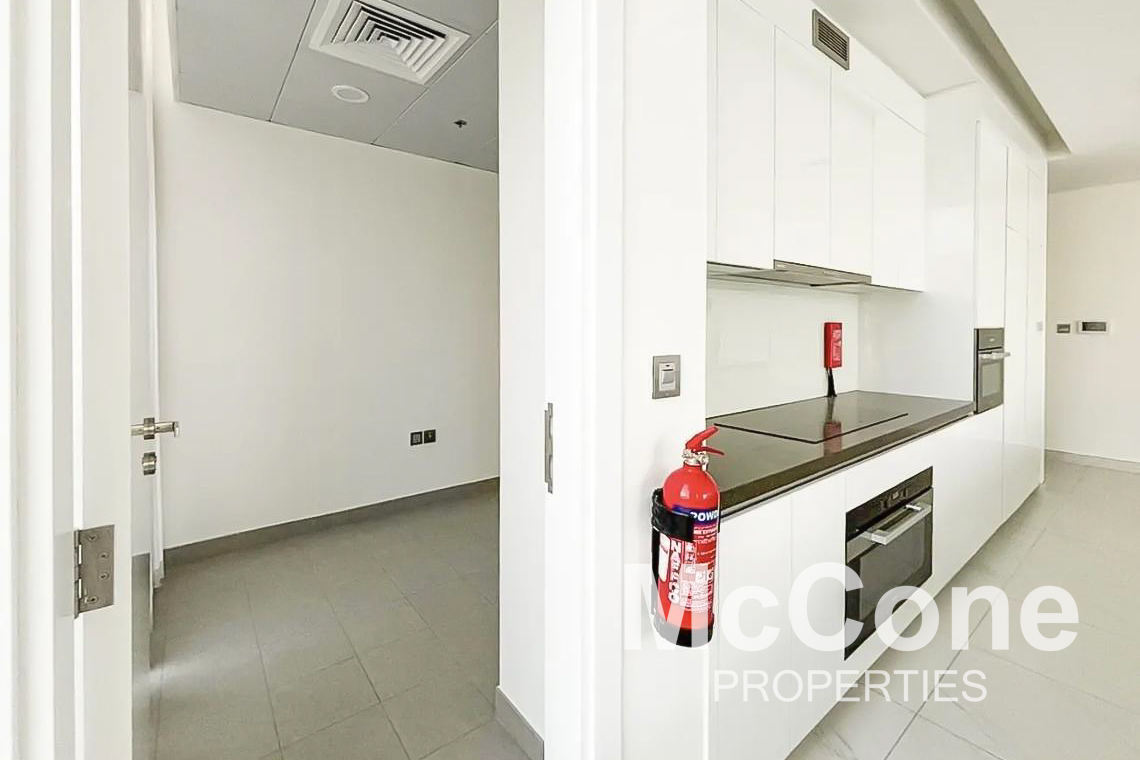 2 Bedroom Apartment for Sale in Residences 14, Mohammed Bin Rashid City — photo 3 of 13