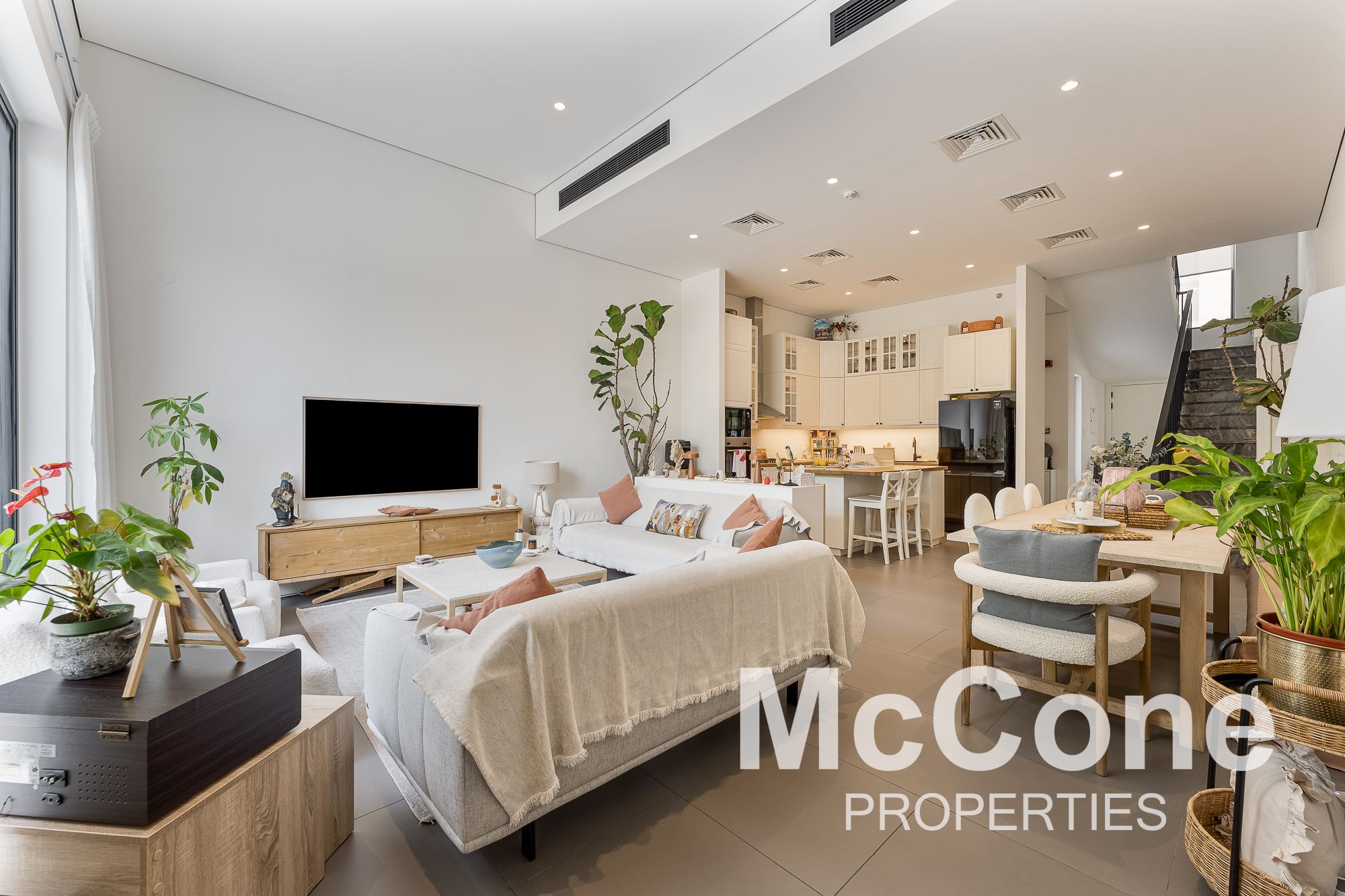 4 Bedroom Townhouse for Sale in Westar Azure, Jumeirah Village Circle — photo 2 of 29
