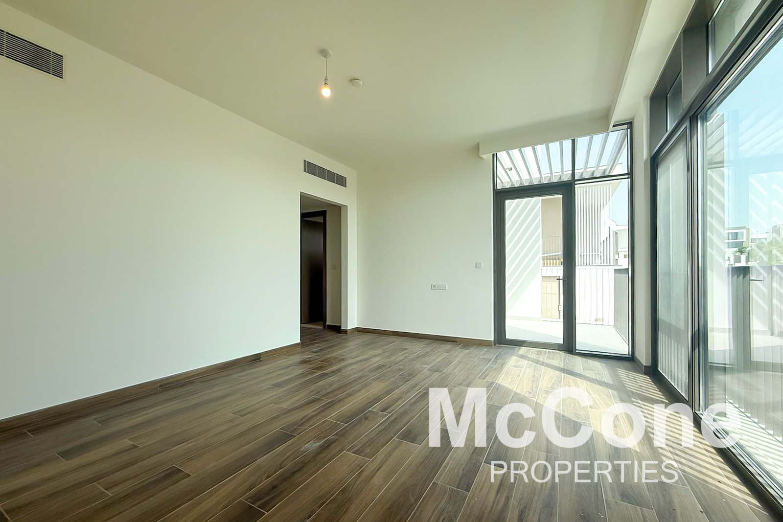 4 Bedroom Villa for Sale in Tilal Al Furjan, Al Furjan — photo 9 of 22