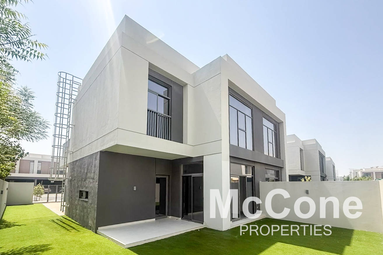 3 Bedroom Villa for Sale in The Pulse Beachfront, Dubai South (Dubai World Central)