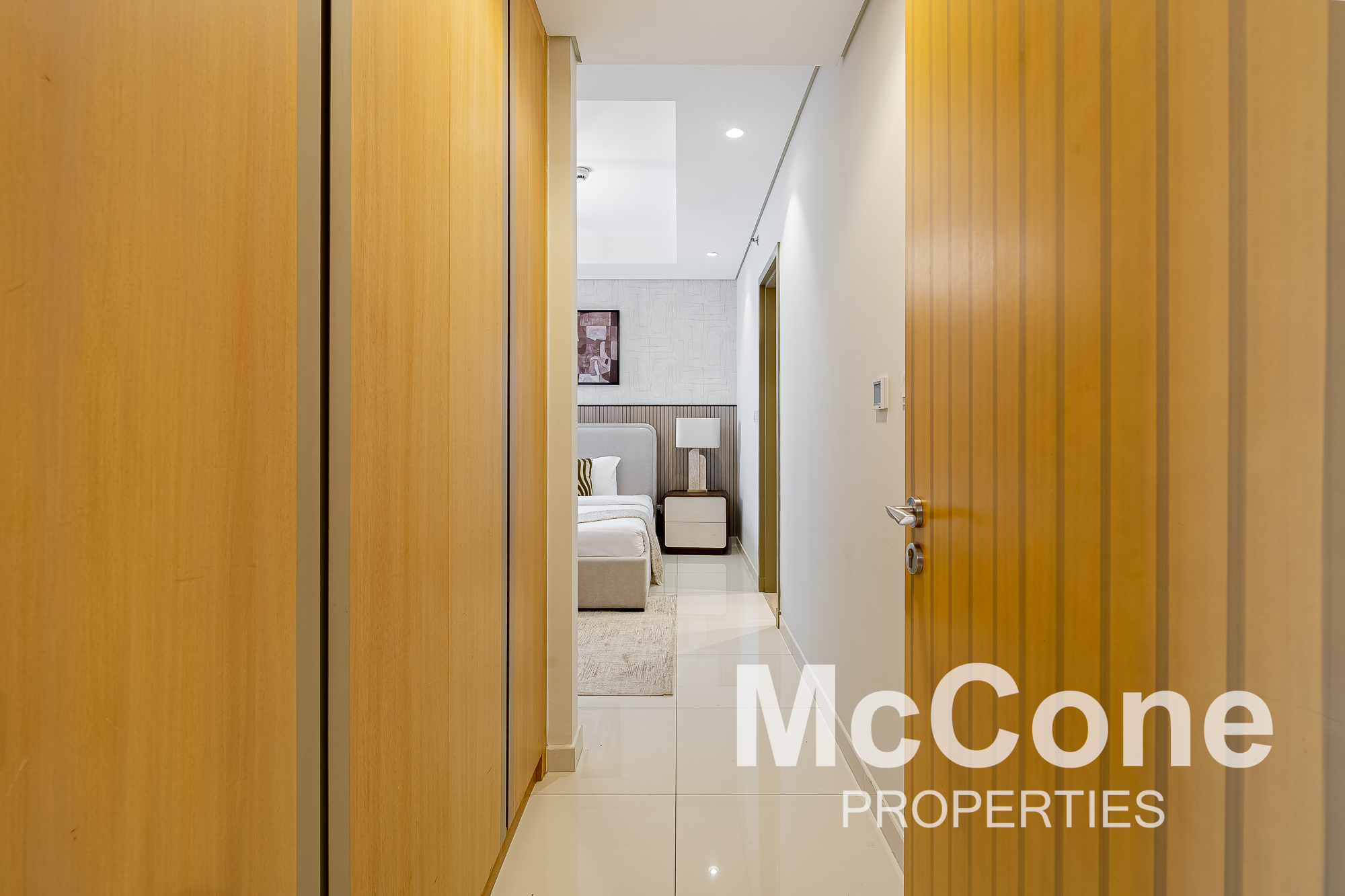 2 Bedroom Apartment for Sale in Paramount Tower Hotel & Residences, Business Bay — photo 9 of 17