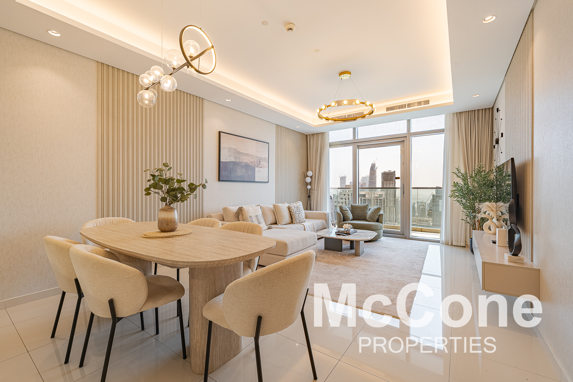 2 Bedroom Apartment for Sale in Paramount Tower Hotel & Residences, Business Bay — photo 2 of 17