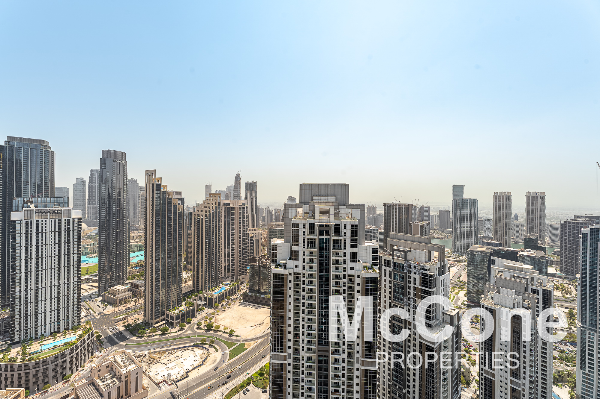 2 Bedroom Apartment for Sale in Paramount Tower Hotel & Residences, Business Bay — photograph 16 of 17