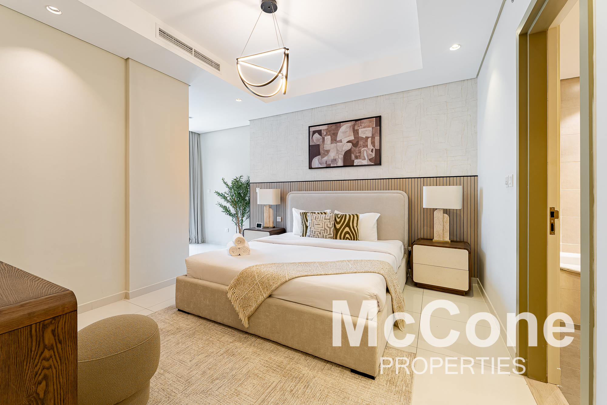 2 Bedroom Apartment for Sale in Paramount Tower Hotel & Residences, Business Bay — photo 8 of 17