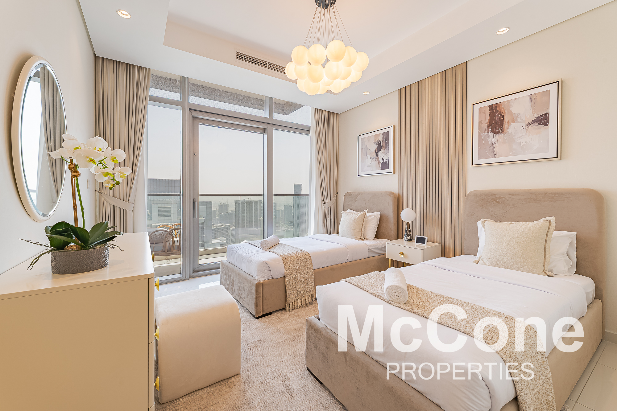 2 Bedroom Apartment for Sale in Paramount Tower Hotel & Residences, Business Bay — photograph 10 of 17