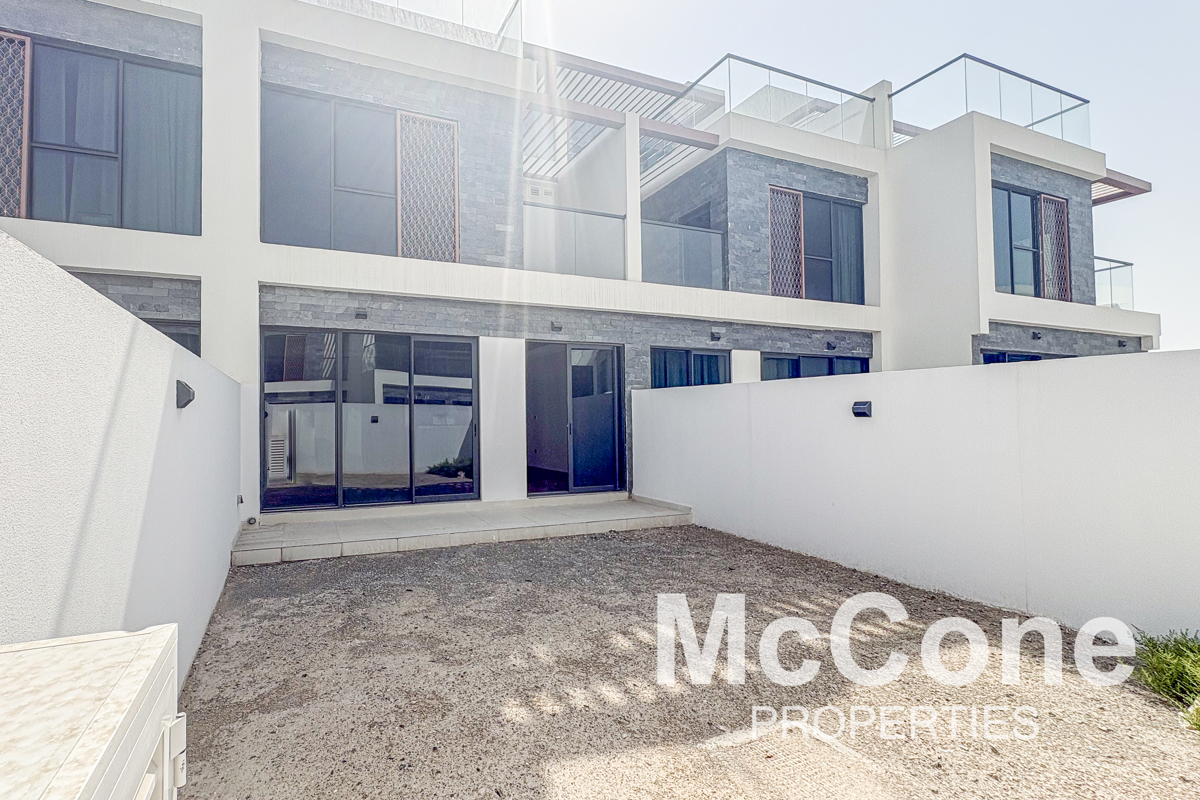 5 Bedroom Townhouse for Sale in Silver Springs 3, Damac Hills — photograph 14 of 14