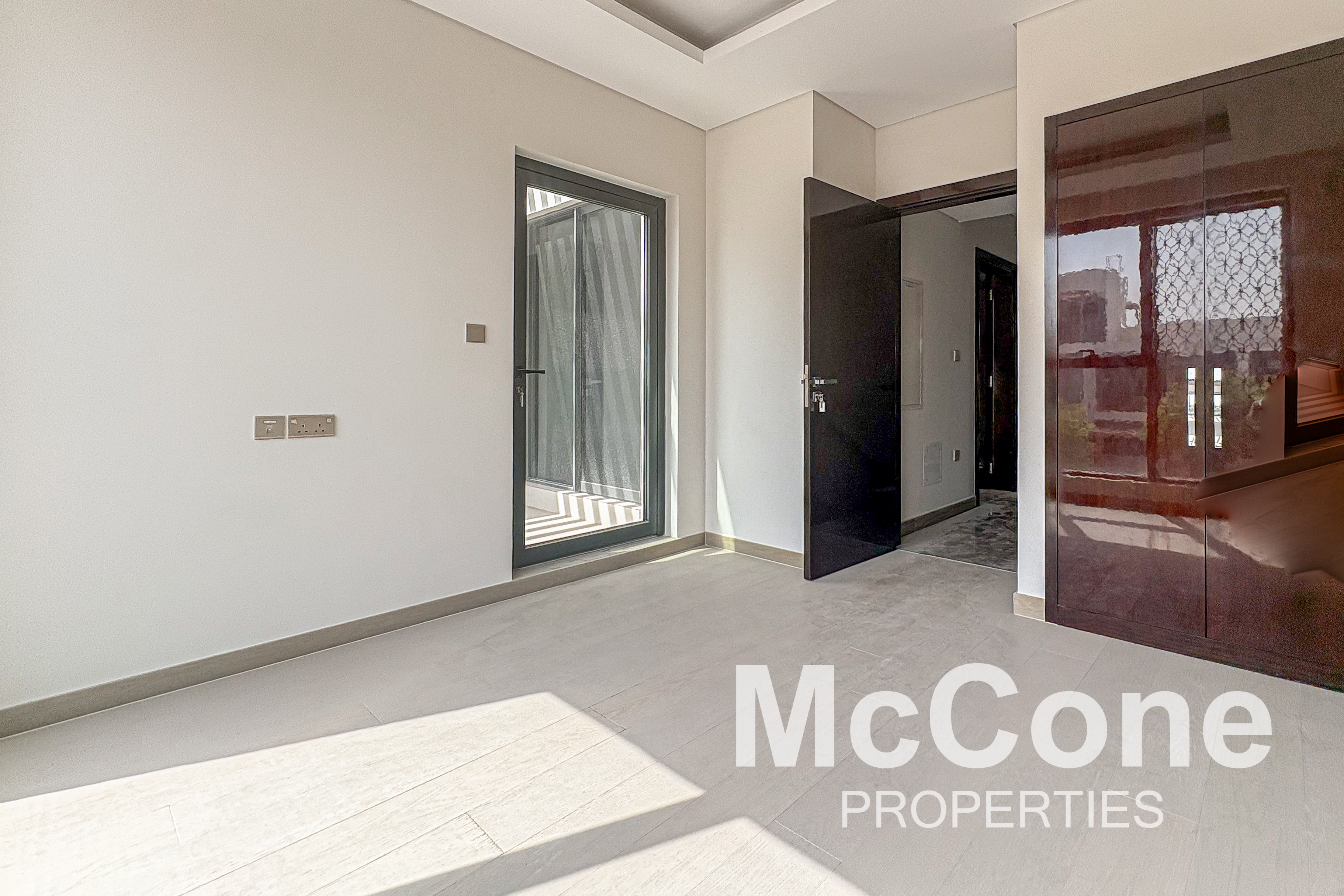 5 Bedroom Townhouse for Sale in Silver Springs 3, Damac Hills — photo 9 of 14