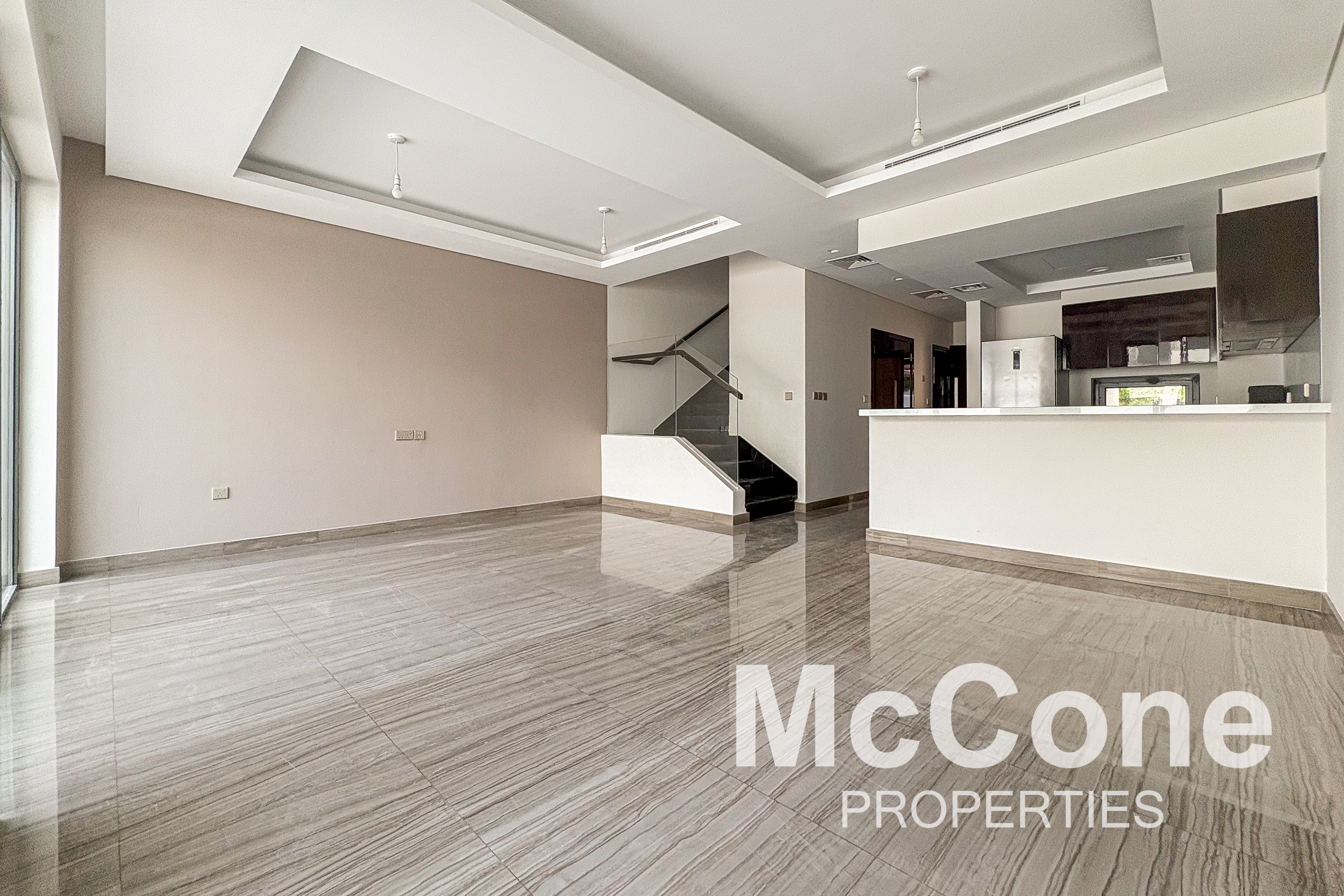 5 Bedroom Townhouse for Sale in Silver Springs 3, Damac Hills — photo 2 of 14