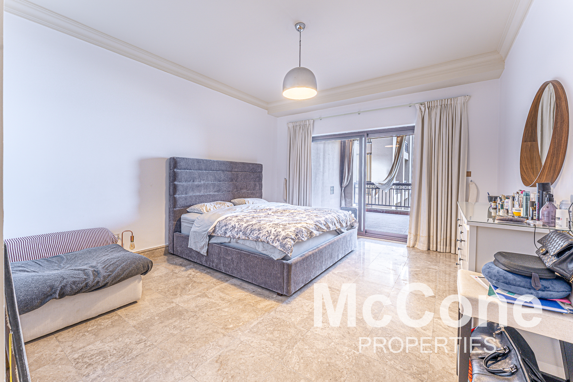 2 Bedroom Apartment for Sale in The Fairmont Palm Residence South, Palm Jumeirah — photo 9 of 18
