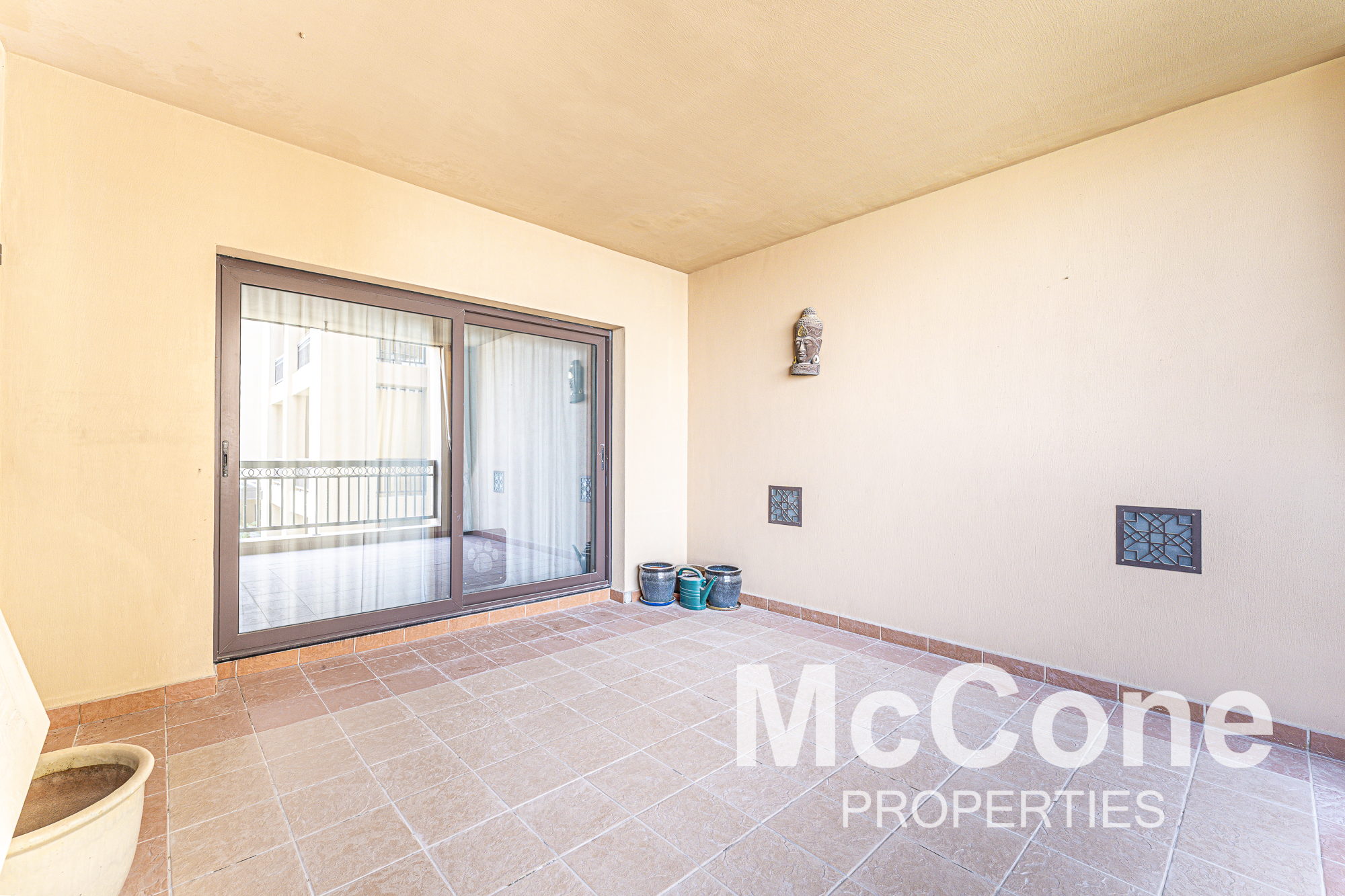 2 Bedroom Apartment for Sale in The Fairmont Palm Residence South, Palm Jumeirah — photograph 15 of 18