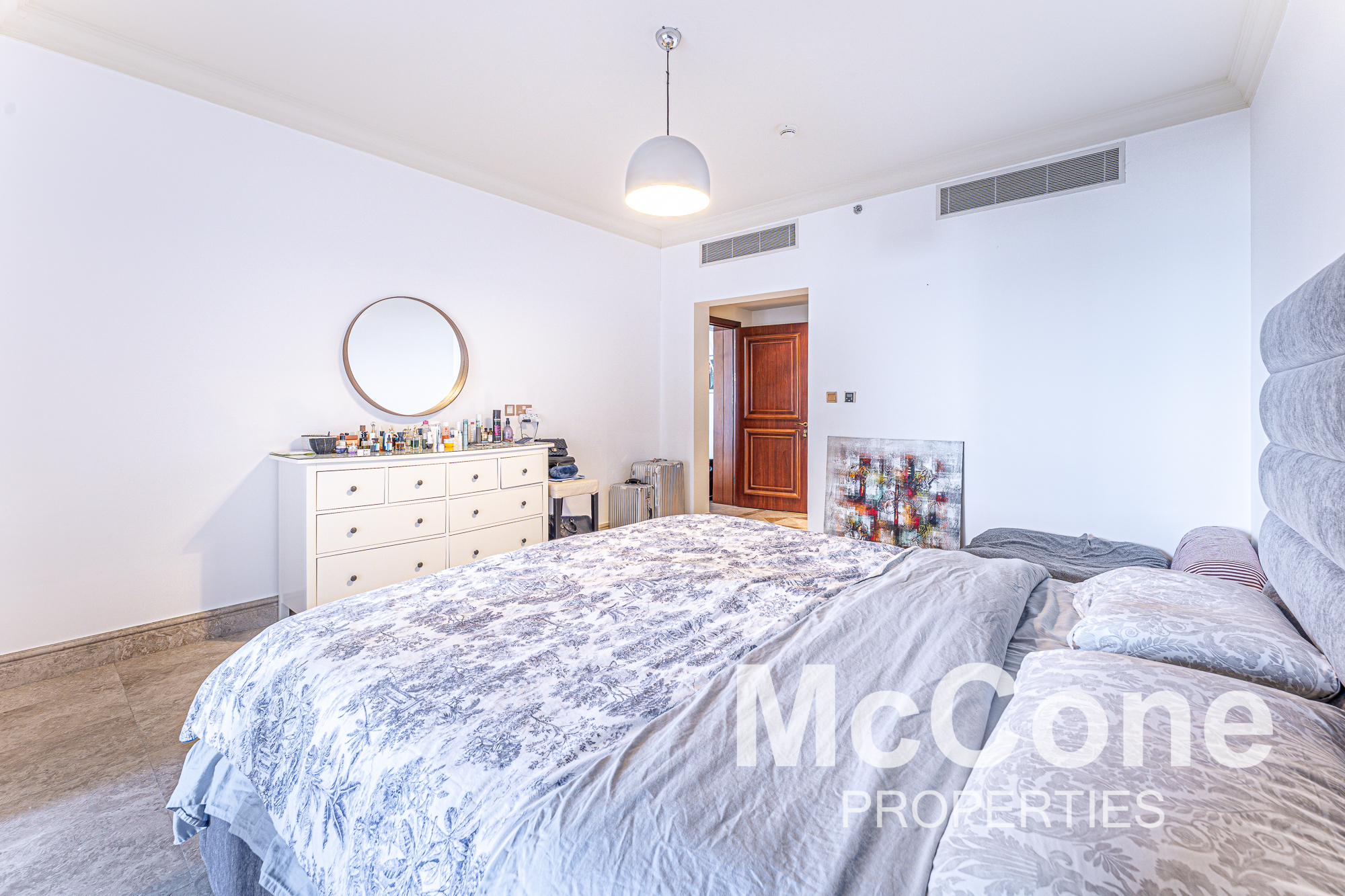 2 Bedroom Apartment for Sale in The Fairmont Palm Residence South, Palm Jumeirah — photograph 10 of 18