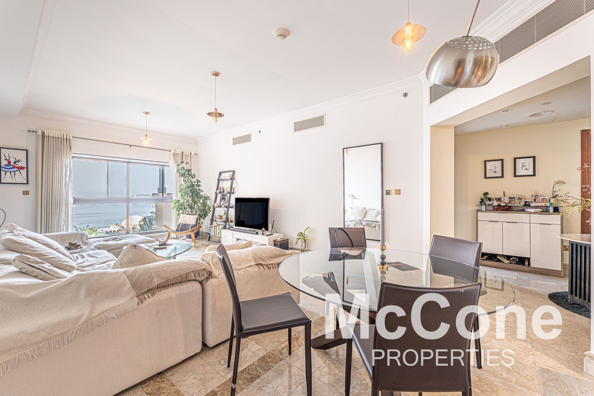 2 Bedroom Apartment for Sale in The Fairmont Palm Residence South, Palm Jumeirah — photo 3 of 18