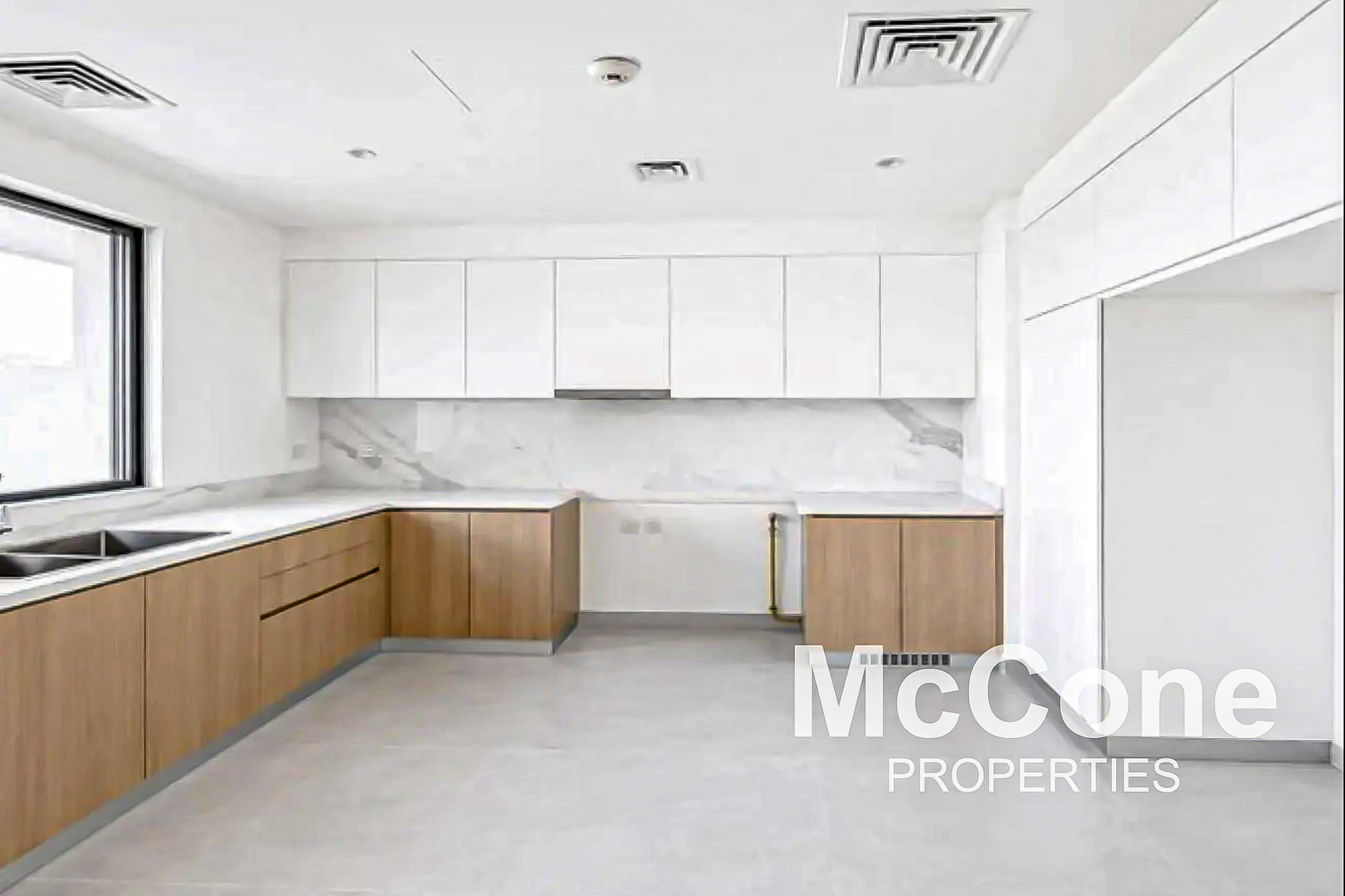 3 Bedroom Townhouse for Sale in Jebel Ali Village Townhouses, Jebel Ali — photo 3 of 10