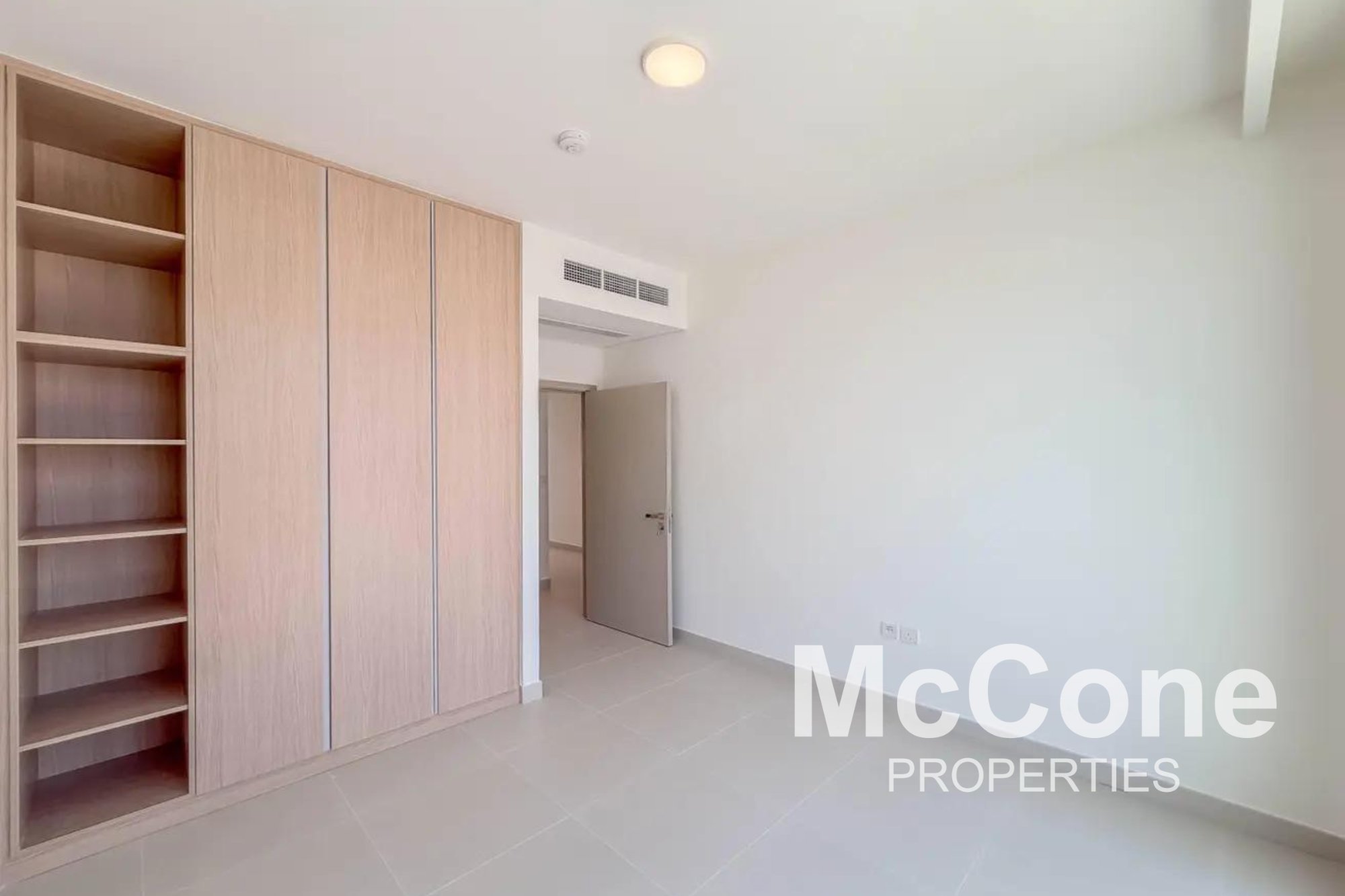 4 Bedroom Villa for Sale in Fairway Villas 2, Dubai South (Dubai World Central) — photo 9 of 14