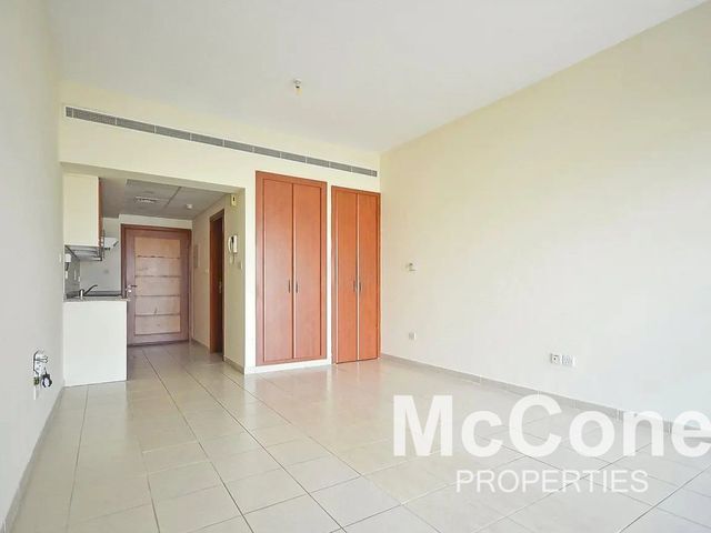 Studio Apartment for Sale in Al Dhafra 4, Greens