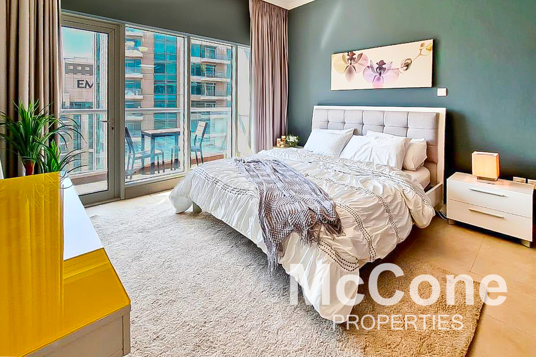 Studio Apartment for Sale in Burj Al Nujoom, Downtown Dubai — photo 8 of 23