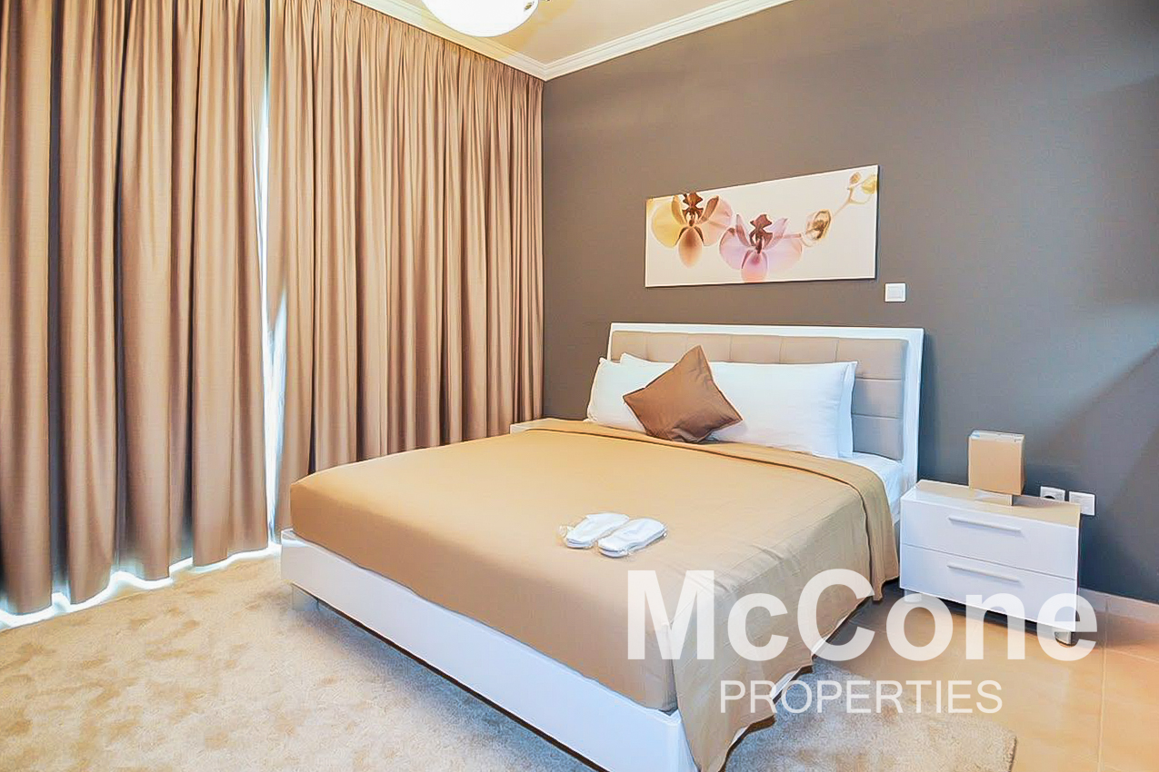 Studio Apartment for Sale in Burj Al Nujoom, Downtown Dubai — photograph 10 of 23