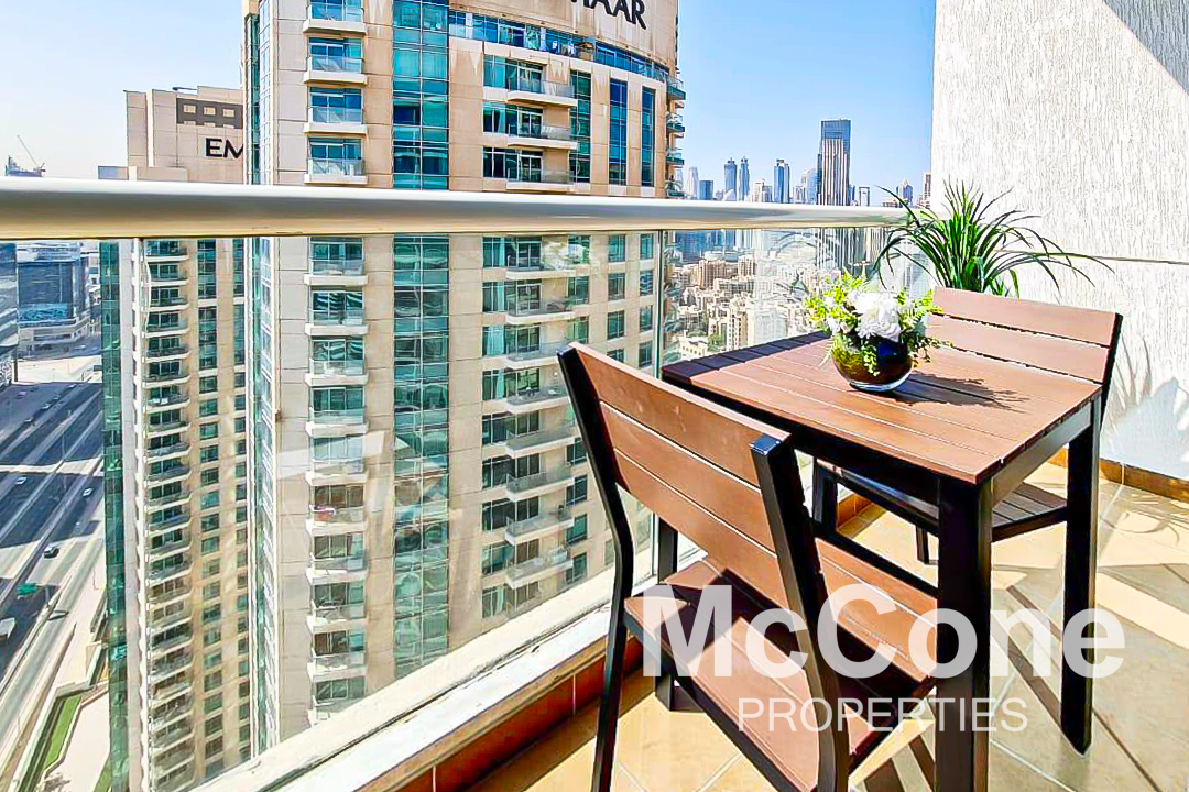 Studio Apartment for Sale in Burj Al Nujoom, Downtown Dubai — photograph 21 of 23
