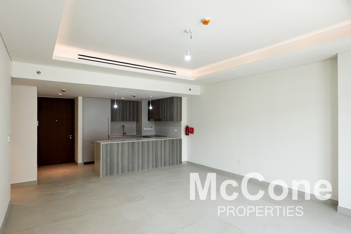 2 Bedroom Apartment for Sale in Laurel, City Walk — photo 2 of 20