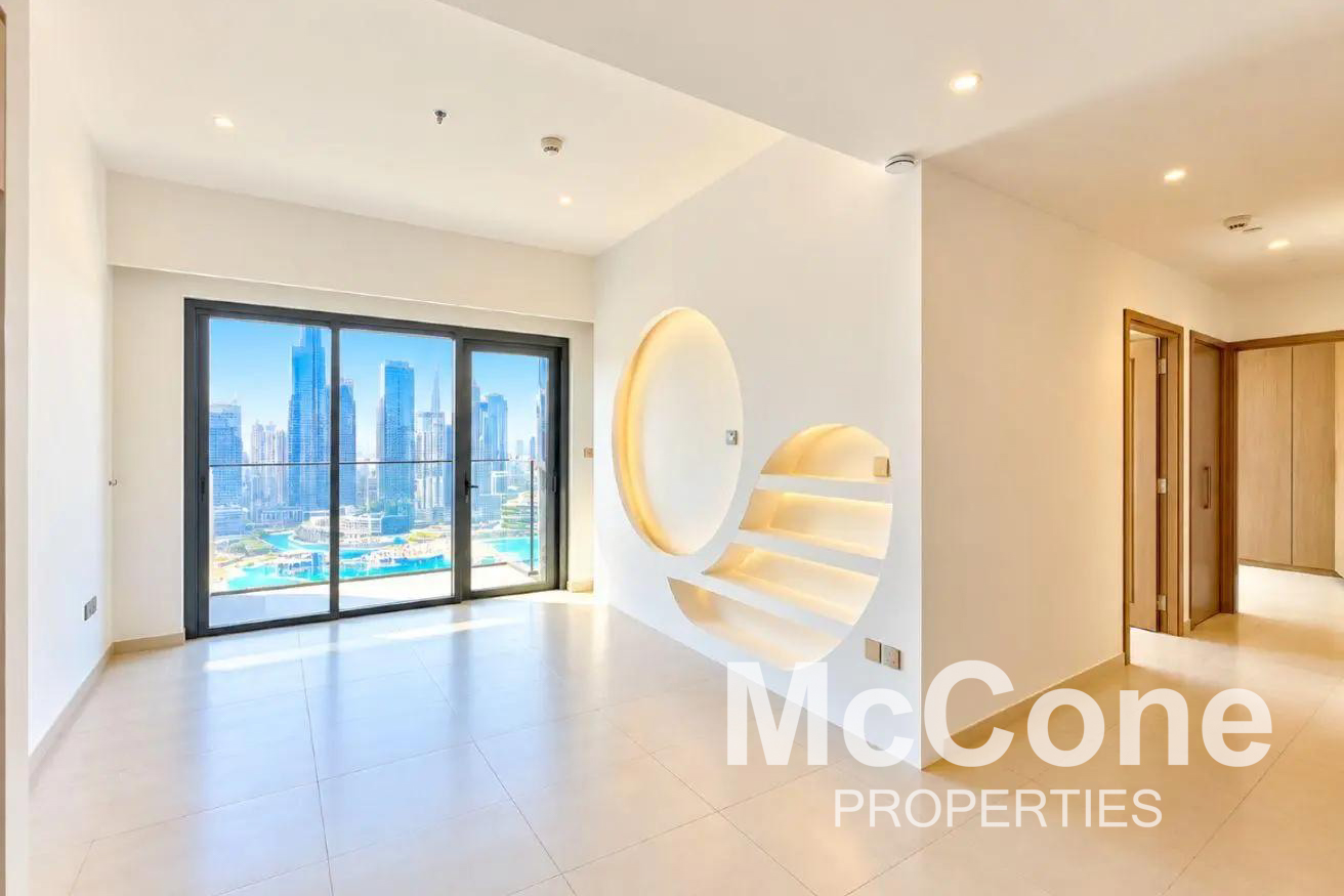 2 Bedroom Apartment for Sale in Burj Royale, Downtown Dubai — photo 2 of 12