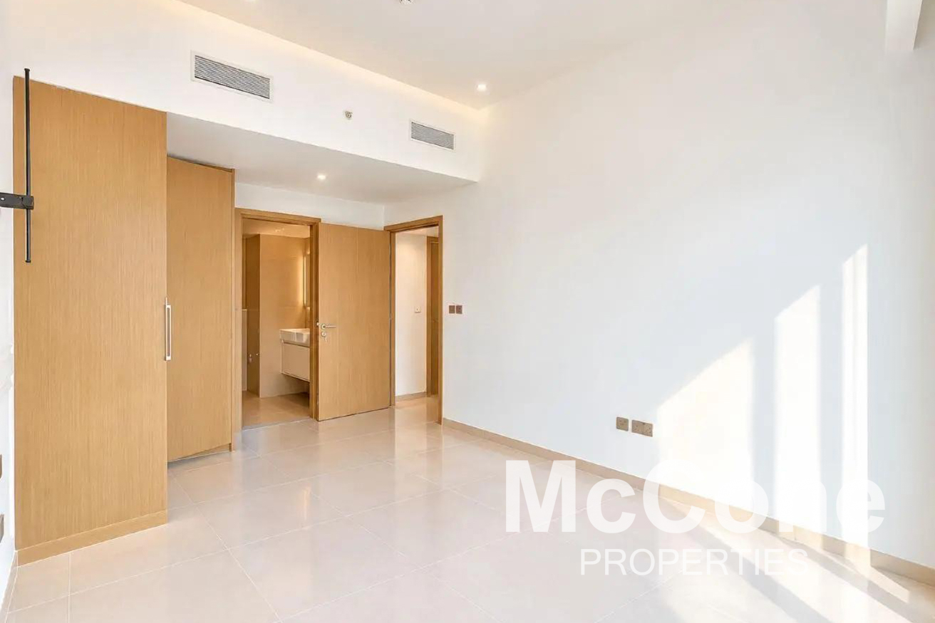 2 Bedroom Apartment for Sale in Burj Royale, Downtown Dubai — photograph 10 of 12
