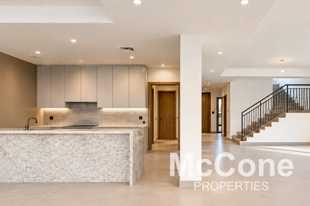 7 Bedroom Villa for Sale in Malta, Damac Lagoons — photo 3 of 12