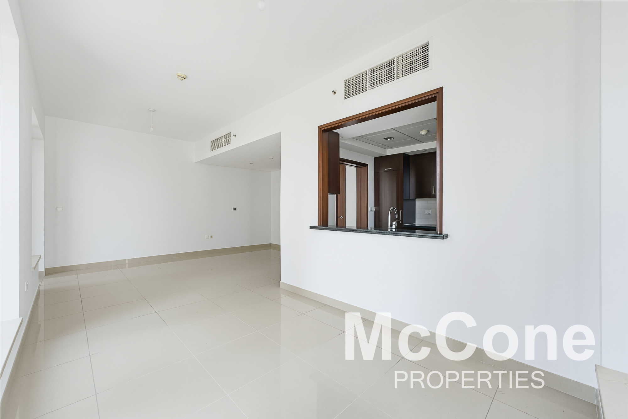2 Bedroom Apartment for Sale in 29 Burj Boulevard Tower 1, Downtown Dubai — photo 3 of 21
