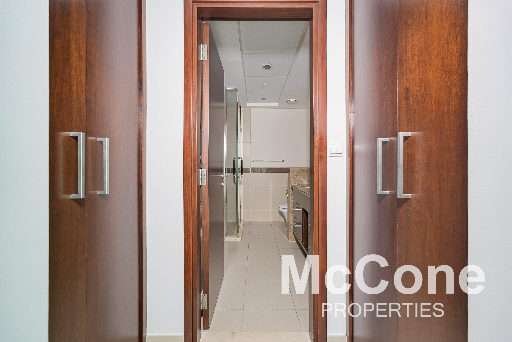 2 Bedroom Apartment for Sale in 29 Burj Boulevard Tower 1, Downtown Dubai — photograph 13 of 21