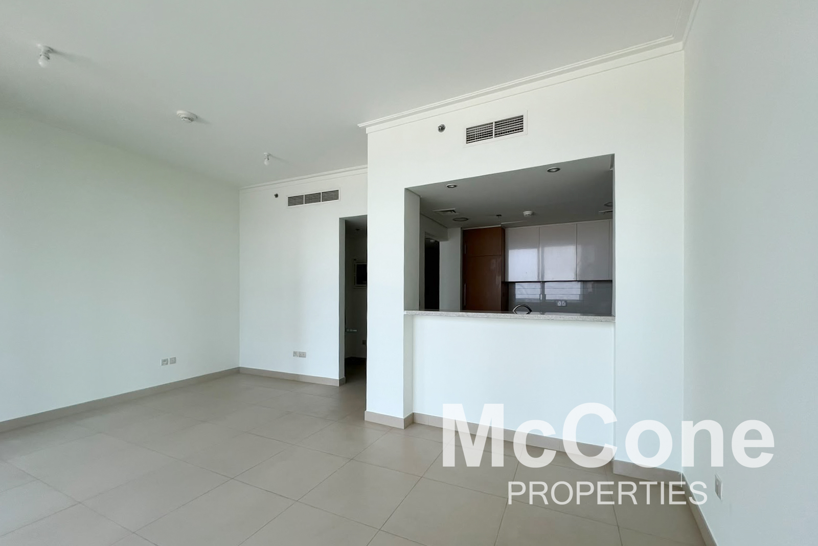 1 Bedroom Apartment for Sale in Burj Vista Tower 1, Downtown Dubai — photo 4 of 13
