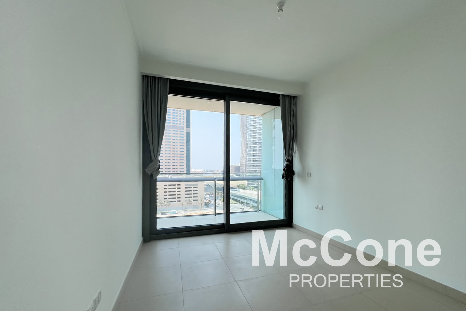 1 Bedroom Apartment for Sale in Burj Vista Tower 1, Downtown Dubai — photo 7 of 13