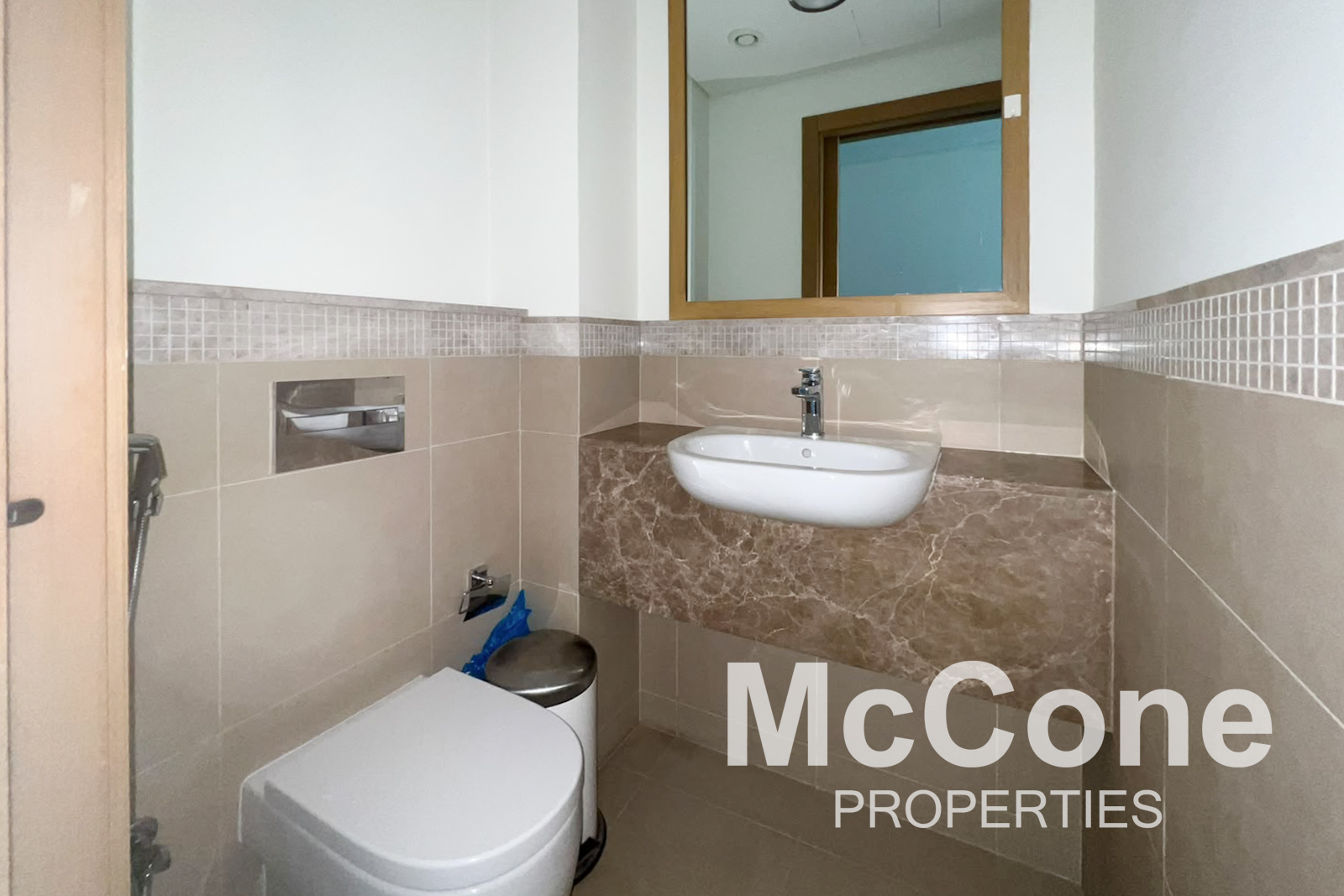 1 Bedroom Apartment for Sale in Burj Vista Tower 1, Downtown Dubai — photograph 10 of 13